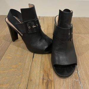 Stuart Weitzman Heels💙